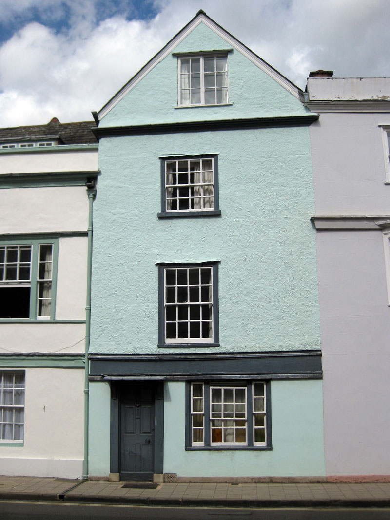 5 Holywell Street