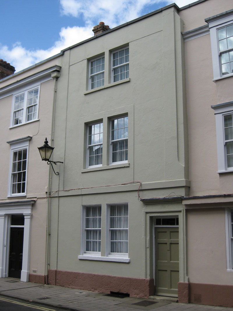 26 Holywell Street