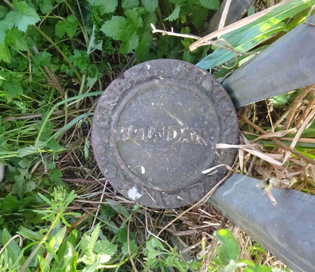GWR boundary stone, Oxford Canal 